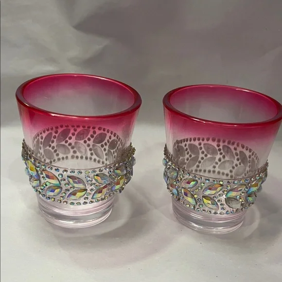 Hand Crafted Pink Rhinestone Embellished Shot Glasses - Picture 4 of 9